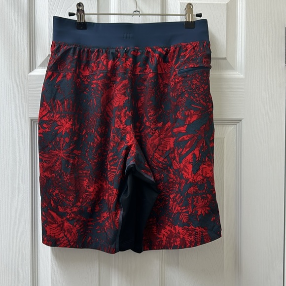 Lululemon T.H.E. Short 9" *Linerless Canopy Hot Heat Mach Blue - Picture 7 of 16